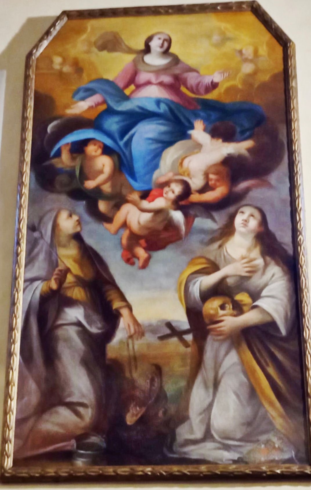 pala d'altare del XVII secolo raffigurante la Madonna, Santa Maria Maddalena e Santa Barbara oggetto di recente restauro